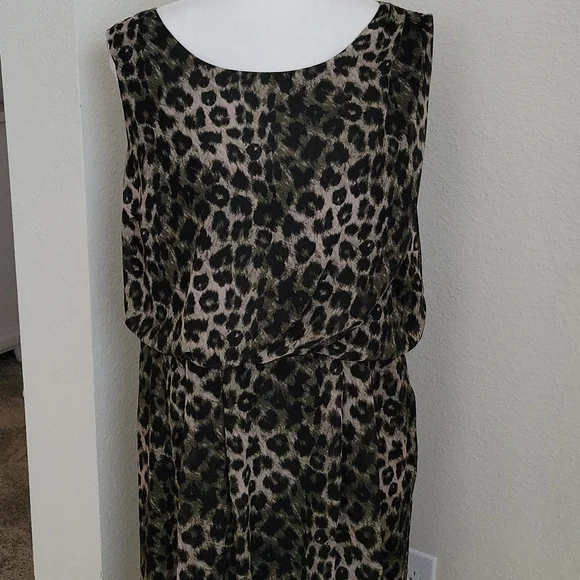 APT 9 LEOPOLD PRINT DRESS....NWT